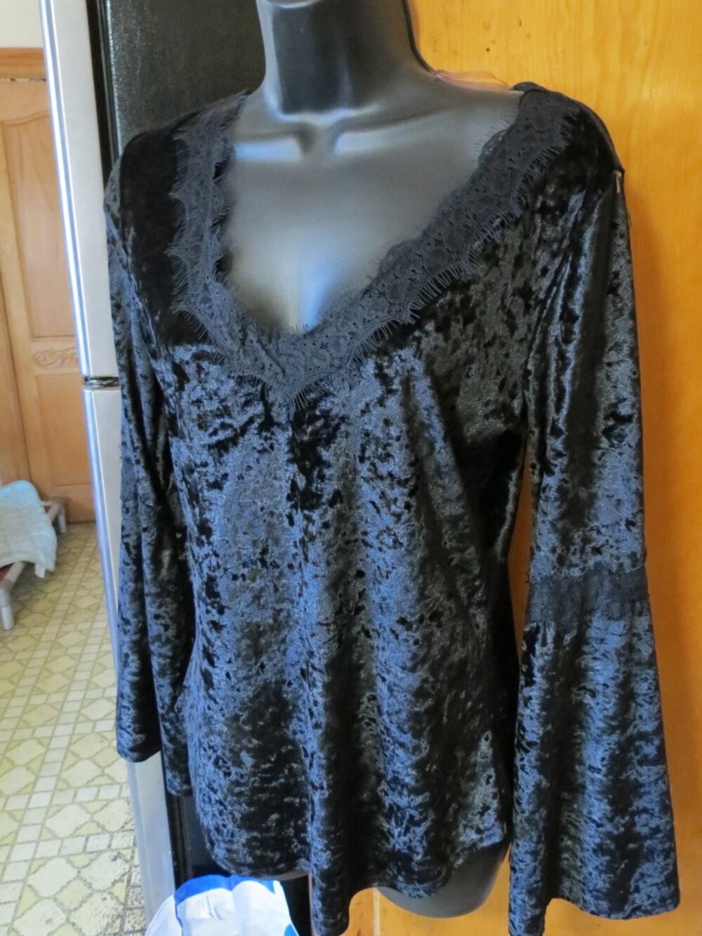 Velvet fabric style bell sleeve blouse